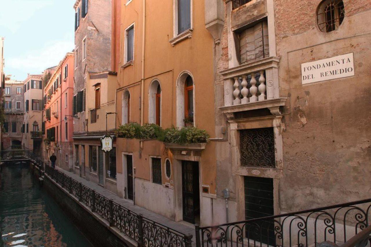 Hotel Locanda Canal Venice Exterior photo