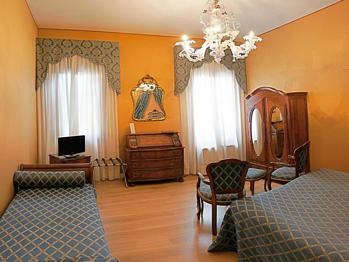 Hotel Locanda Canal Venice Exterior photo