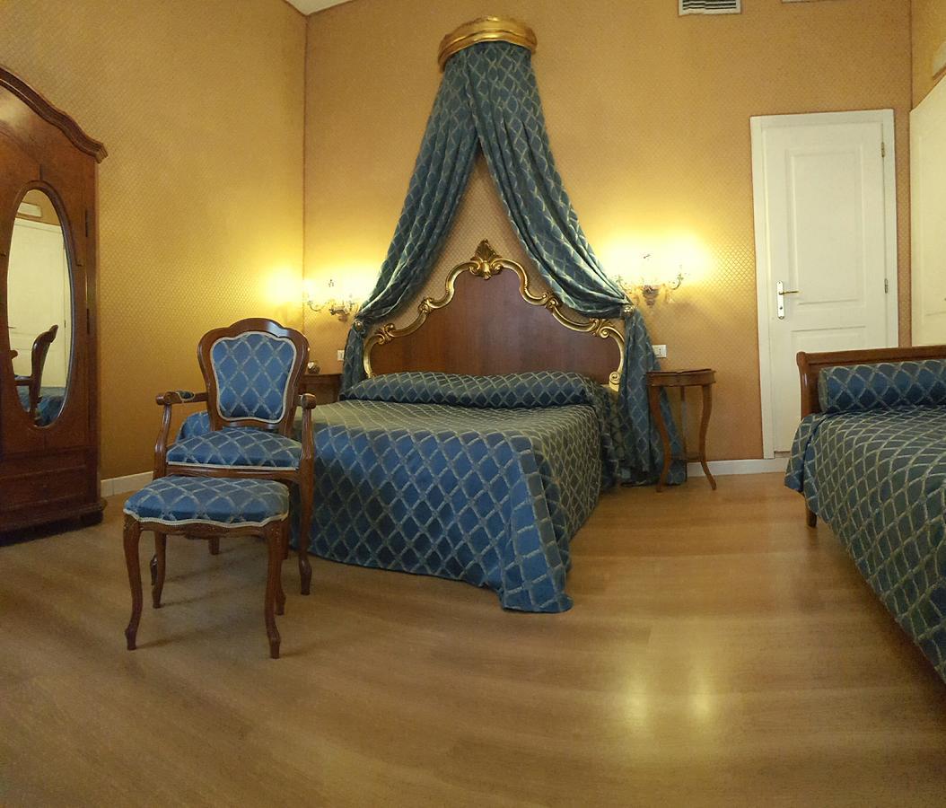 Hotel Locanda Canal Venice Exterior photo
